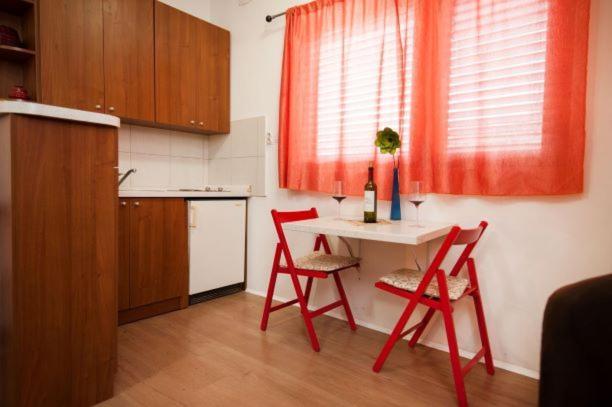 Centar 1 Private Room With Ensuite And Kitchenette Split Zewnętrze zdjęcie